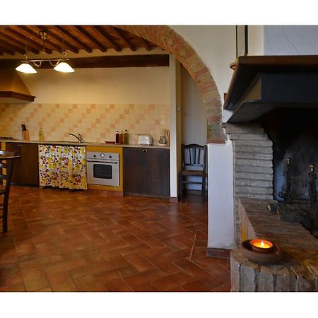 Agriturismo Bellavista Radicondoli Phòng bức ảnh